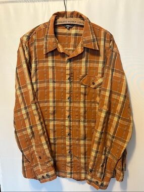 Royal Robbins Men's Plaid Button-Up Shirt in Rust and Tan